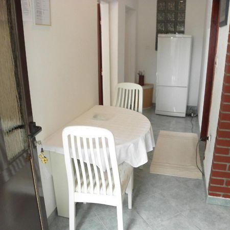 Apartments Neda - 5 M From Sea Луково-Шугарье Экстерьер фото